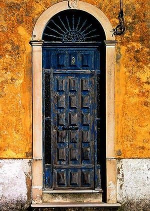 Artwork Title: A Door In Portugual