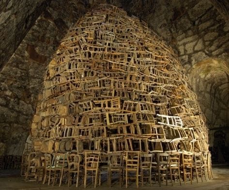 Artwork Title: Catedral de cadeiras