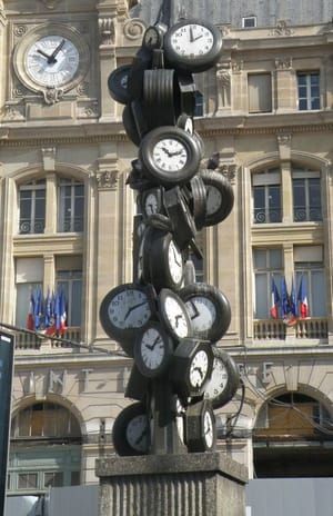 Artwork Title: Clock Sculpture