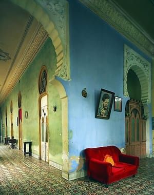 Artwork Title: Red Couch, Havana