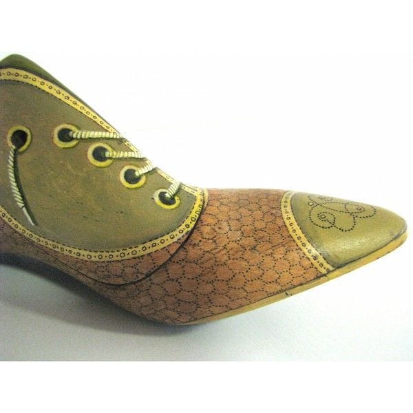 Artwork Title: Pointed Boot