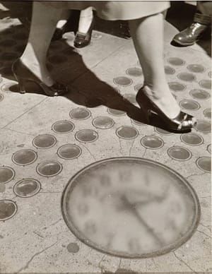 Artwork Title: Sidewalk Clock, New York