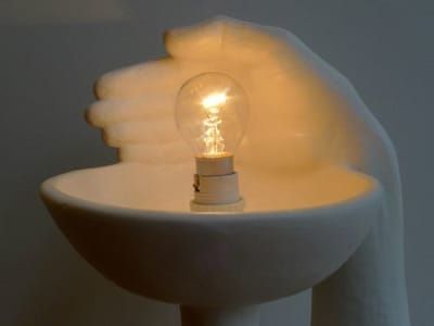 Artwork Title: Les Mains Lampe (Hand Lamp)