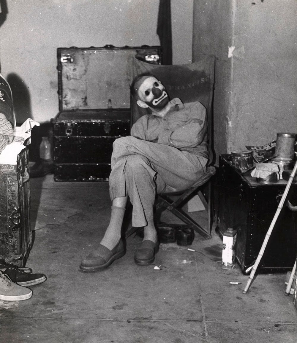 Artwork Title: Clown in a Dressing Room