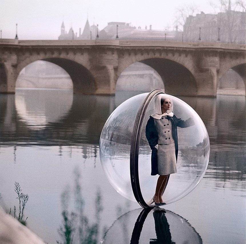 Artwork Title: Bubble on the Seine, Paris, Bazaar
