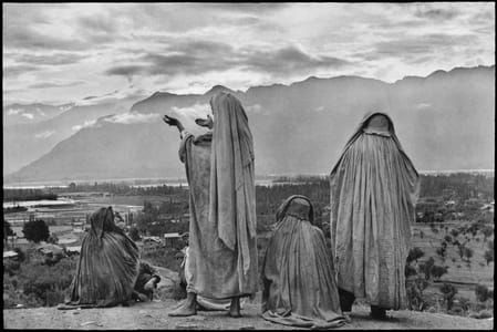 Artwork Title: India. Kashmir. Srinagar. 1948. Muslim Women On The Slopes Of Hari Parbal Hill, Praying Toward The S