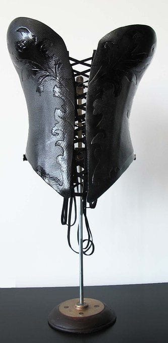https://arthur.io/img/art/jpg/000173449d95f0bbb/ivan-lee-mora/glass-corset-1/large/ivan-lee-mora--glass-corset-1.jpg