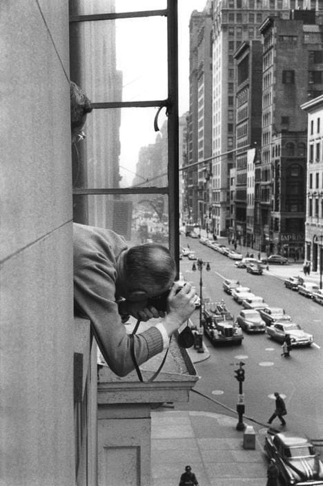Artwork Title: Henri Cartier-Bresson, 5th Avenue, New York