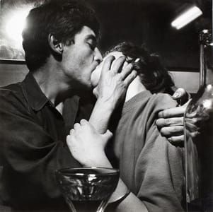 Artwork Title: Pierre Feuillette (Jean-Michel) et Paulette Vielhomme (Claudine) s'embrassant