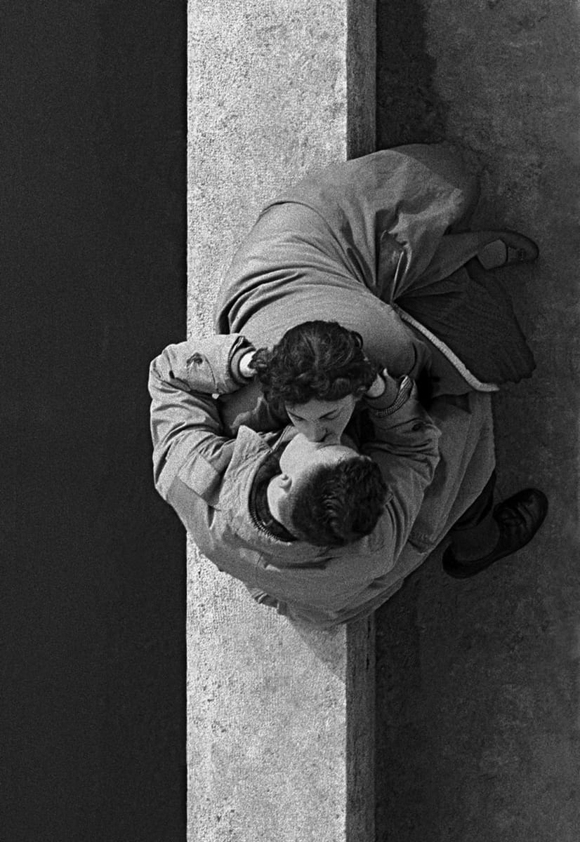 Artwork Title: Couple, Quai du Louvre, Paris