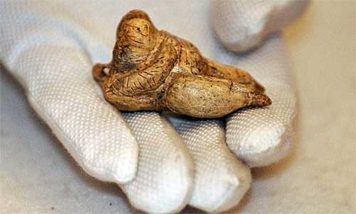 Artwork Title: Venus of Hohle Fels (also known as the Venus of Schelklingen)