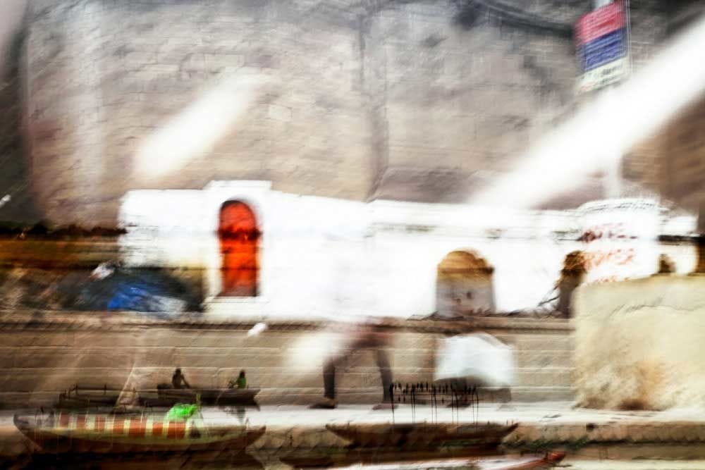 Artwork Title: Renversement De Grandeur