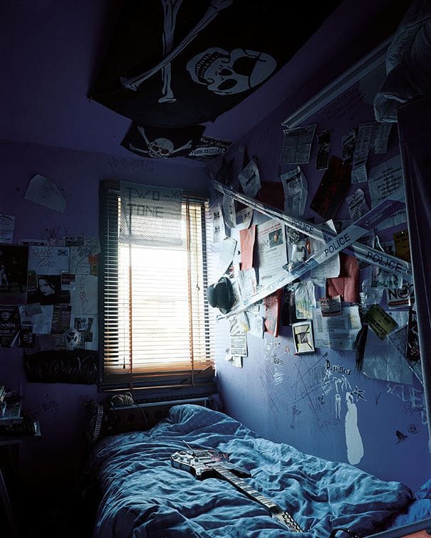 Artwork Title: Rhiannon, 14, Darvel, Scotland