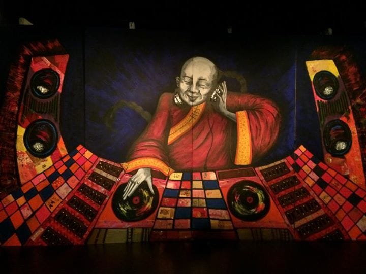 Artwork Title: Turntables