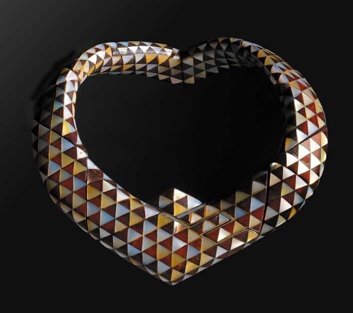 Artwork Title: Collier