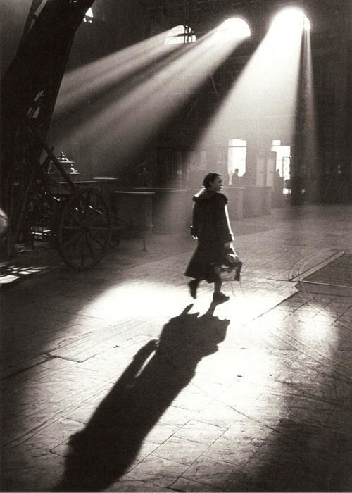 Artwork Title: In the Morning before 8, Frankfurt am Main, February 1951