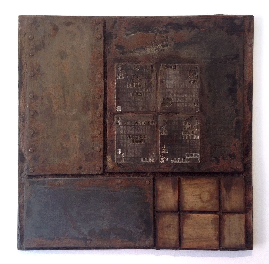 Artwork Title: Identificacion Plastica con un centro interior