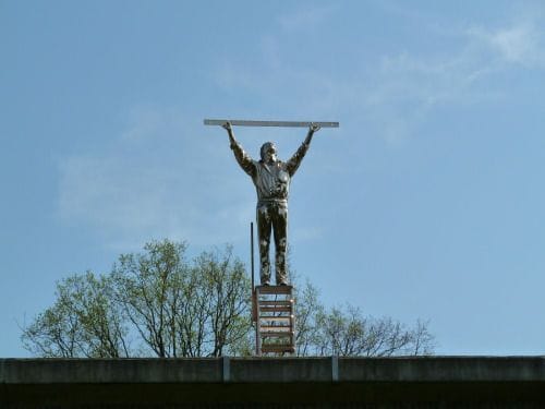 Artwork Title: De man die de hemel meet
