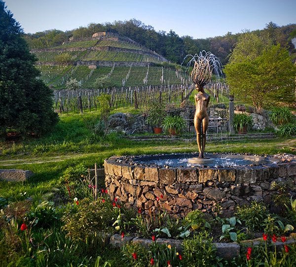Artwork Title: Primavera II / Brunnen