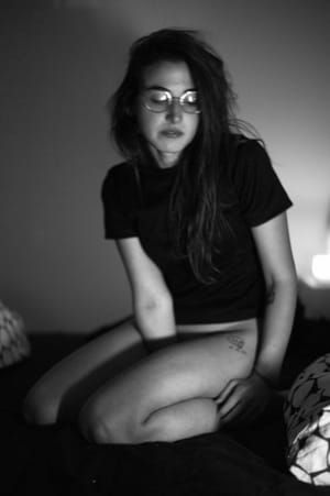 Artwork Title: Fille Lunette