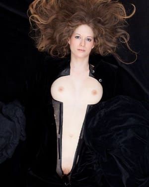 Artwork Title: Scaring withe the Cross