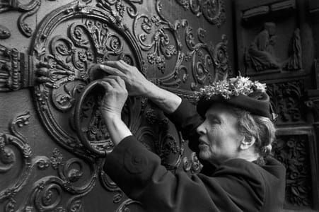 Artwork Title: Helen Keller in a Cemetery, Paris, France