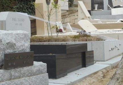 Artwork Title: Paul Eluard Pere Lachaise