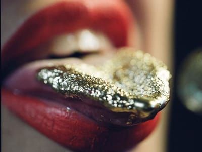 Artwork Title: Gold Tip