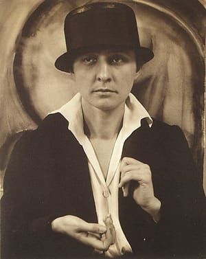 Artwork Title: Georgia O'keeffe