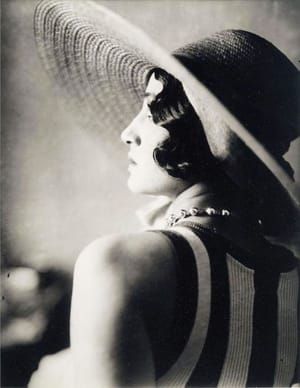 Artwork Title: Renée Perle