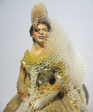 Artwork Title: Queen