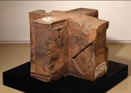 Artwork Title: Cubo-cruz