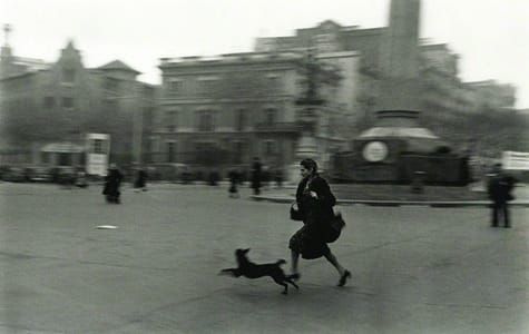 Artwork Title: Running For Shelter During Air Raid, Barcelona