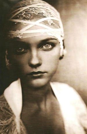 Artwork Title: Vlada Roslyakova