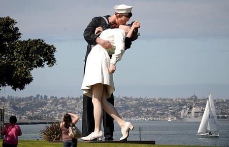 Artwork Title: The Kiss
