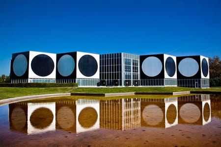 Artwork Title: Museum Aix En Provance