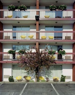 Artwork Title: Niagara - Best Western