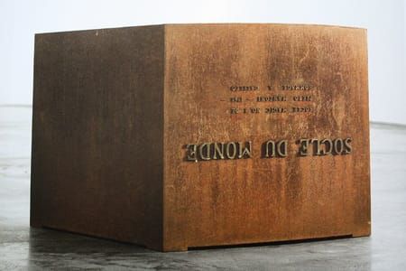 Artwork Title: Base of the World (Socle du Monde)