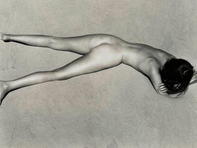 Artwork Title: Nude on Sand, Oceano