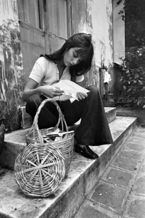 Artwork Title: Jane Birkin shopping in Paris